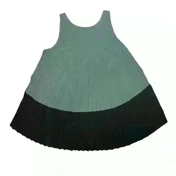 ATHLETA Swing Forward Pleated Tank Teal and Black Size Large - Picture 4 of 8